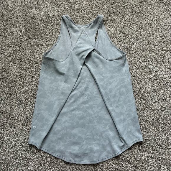 Lululemon Essential pleated light gray camo print racerback tank top - Picture 6 of 9